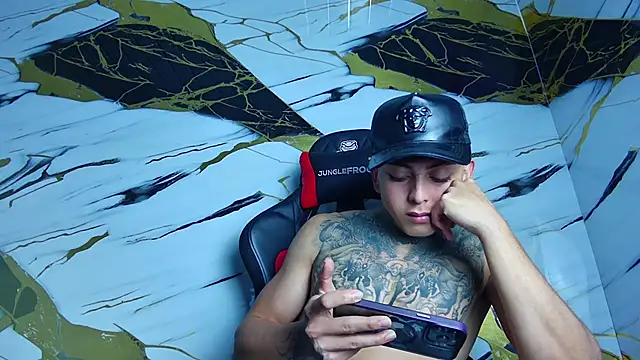 Kevin22 222 online show from January 29, 2025, 2:09 am