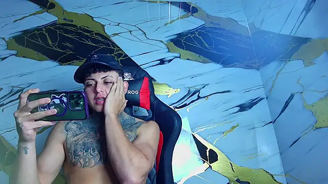 Kevin22 222 online show from January 31, 2025, 8:11 am