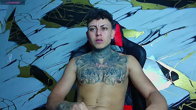 Kevin22 222 online show from February 11, 2025, 3:08 am