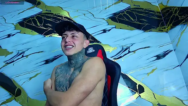 Kevin22 222 online show from March 19, 2025, 4:03 am