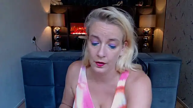 Wendysexyx online show from September 20, 2025, 7:53 am