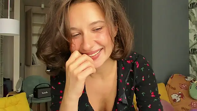 Lilith lutherlow online show from November 8, 2025, 11:54 am