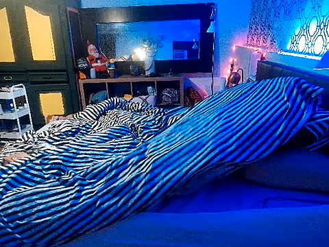 RawRyder8 online show from September 19, 2025, 4:14 am