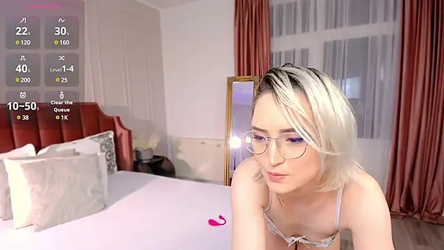 Snapshot of CharmingAnnie chatting on January 27, 2025, 6:31 pm CharmingAnnie online show from January 27, 2025, 6:31 pm