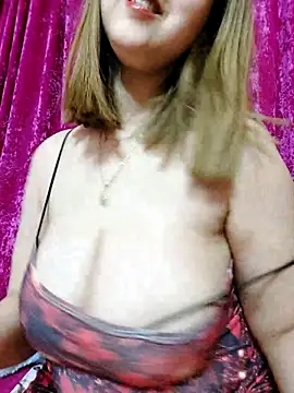 LoNa-daloua online show from March 10, 2026, 9:09 pm