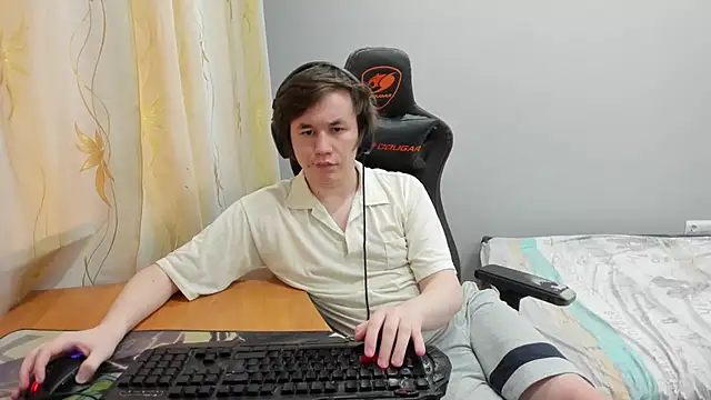 iliaskrislove online show from April 18, 2026, 3:16 pm