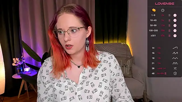 Aemilia  online show from December 4, 2024, 7:28 am