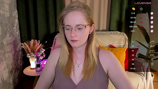 Aemilia  online show from June 3, 2026, 8:28 am