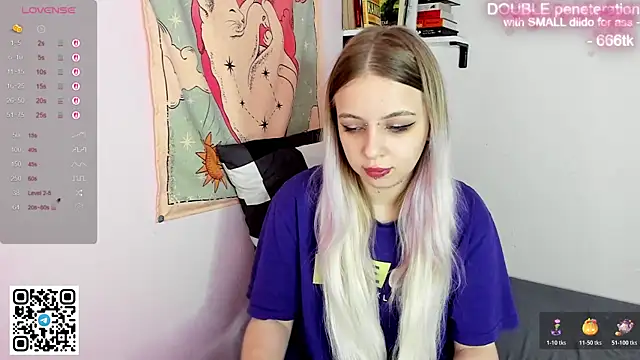 Snapshot of Alice_Halle chatting on December 17, 2025, 6:19 am Alice Halle online show from December 17, 2025, 6:19 am