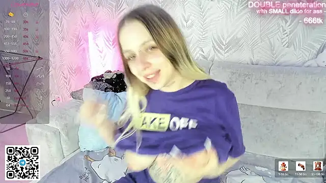 Snapshot of Alice_Halle chatting on March 8, 2026, 9:29 pm Alice Halle online show from March 8, 2026, 9:29 pm