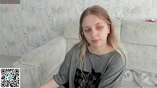 Alice Halle online show from July 23, 2026, 3:26 am