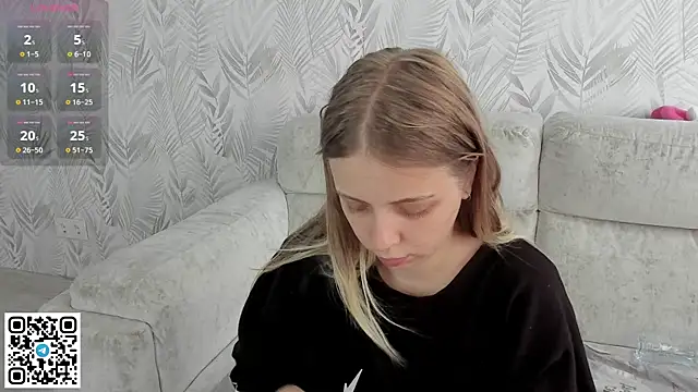 Alice Halle online show from July 26, 2026, 4:42 am