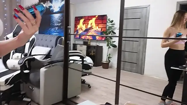 Strip-Lady online show from December 16, 2025, 9:36 am