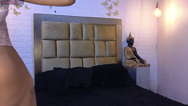 ximenawilliamss online show from September 13, 2025, 8:52 pm