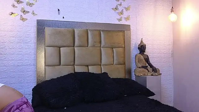 ximenawilliamss online show from October 23, 2025, 8:18 pm