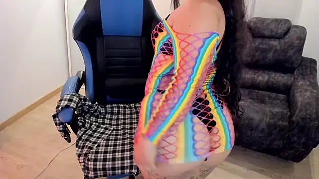 Barbara honey online show from October 25, 2025, 8:14 pm