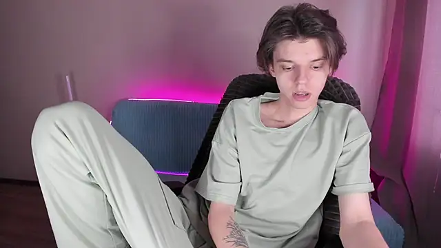 Liam sexy1 online show from February 21, 2025, 2:06 pm