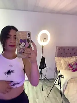 samantha evans2 online show from February 11, 2025, 4:01 am