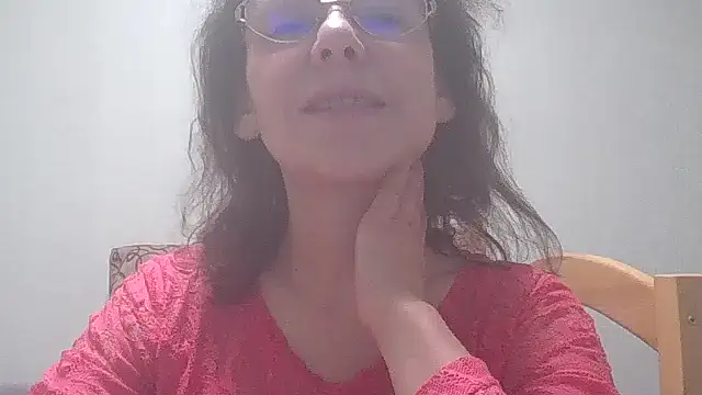 HollyJewel online show from December 19, 2024, 4:46 pm