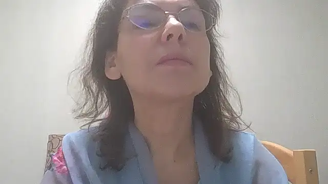 HollyJewel online show from December 23, 2024, 5:32 pm