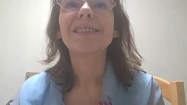 HollyJewel online show from December 23, 2024, 8:36 pm