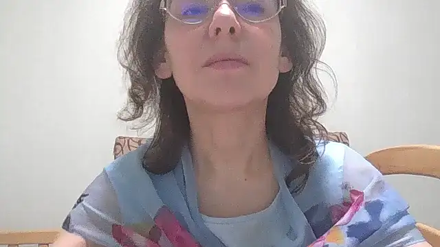 HollyJewel online show from March 12, 2025, 7:59 pm