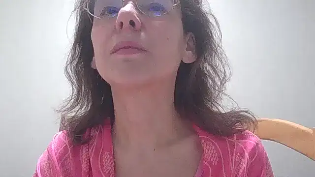 HollyJewel online show from March 21, 2025, 4:40 pm