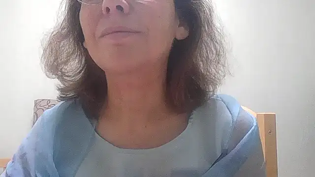 HollyJewel online show from November 6, 2025, 5:14 pm