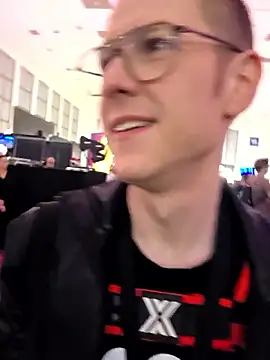 Fuc71 online show from September 27, 2025, 11:04 am