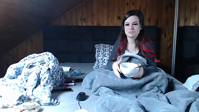 BoeseMoni1998 online show from February 8, 2025, 9:13 am