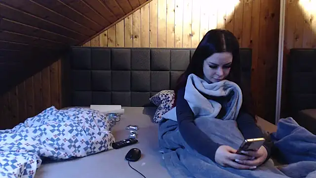 BoeseMoni1998 online show from February 14, 2025, 4:31 pm