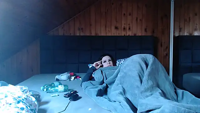 BoeseMoni1998 online show from February 21, 2025, 10:17 am