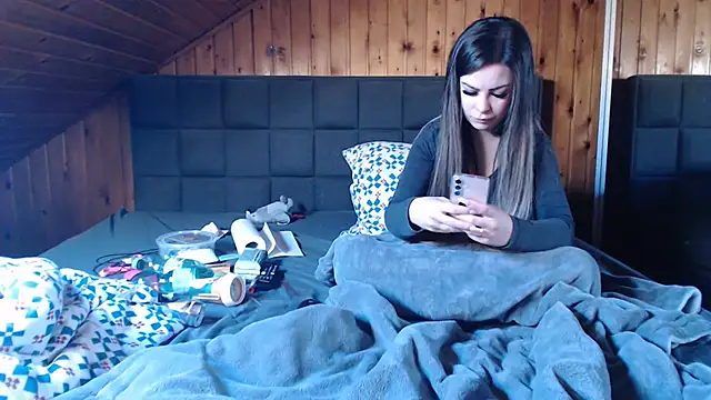 BoeseMoni1998 online show from March 22, 2025, 8:18 am