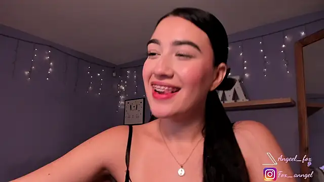 angeel fox online show from January 21, 2025, 2:33 am