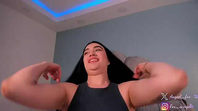 angeel fox online show from September 11, 2025, 4:56 am