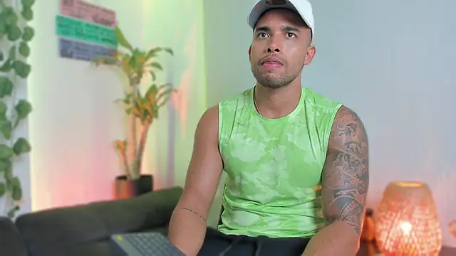 LincomAmith online show from February 26, 2025, 4:36 am