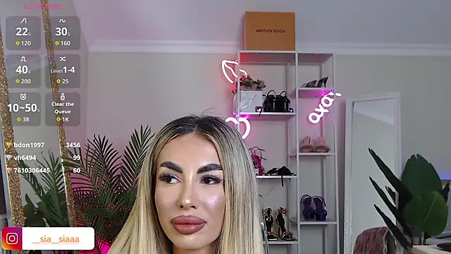 ArianaArianna online show from March 17, 2026, 4:32 pm