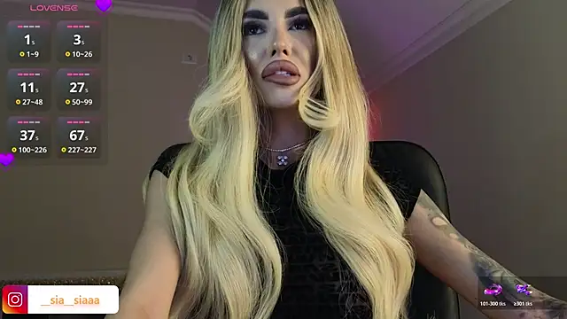 ArianaArianna online show from April 24, 2026, 6:32 pm