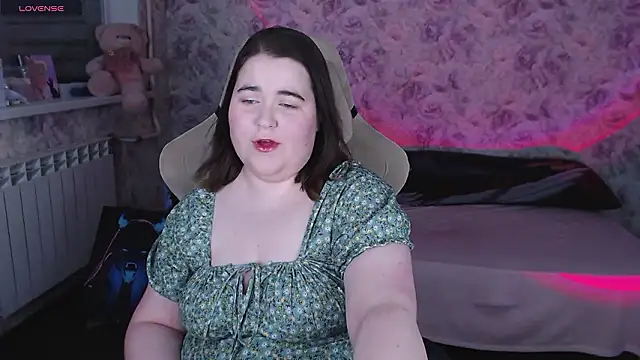 Estelle Hicks online show from March 20, 2026, 6:46 pm