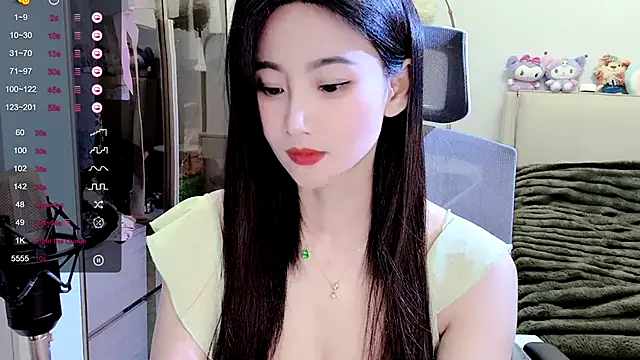FeiFei-babe online show from January 24, 2025, 5:42 pm