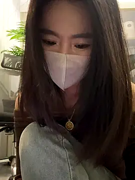 FeiFei-babe online show from December 16, 2025, 12:10 pm