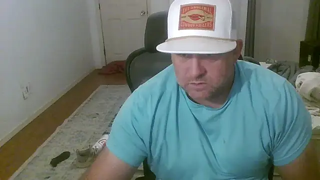 poundyouout69 online show from February 3, 2025, 5:18 am