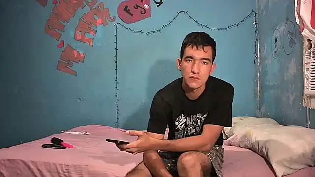 Sweetiefoxxx online show from December 28, 2024, 6:08 pm