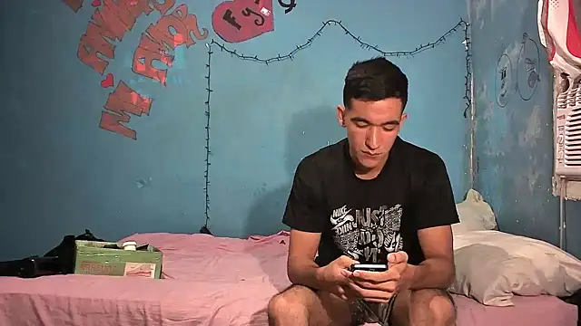 Sweetiefoxxx online show from December 29, 2024, 2:31 pm