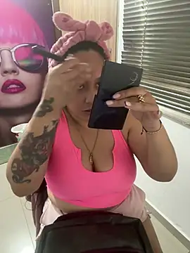 marta201 alfaro online show from March 3, 2025, 6:33 pm