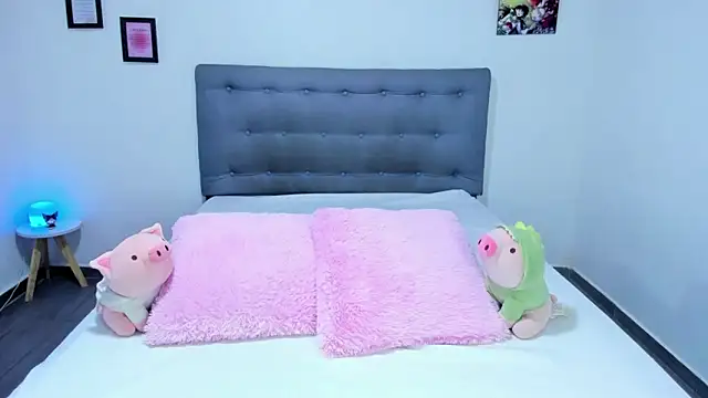 Agataowens online show from February 13, 2025, 1:40 am