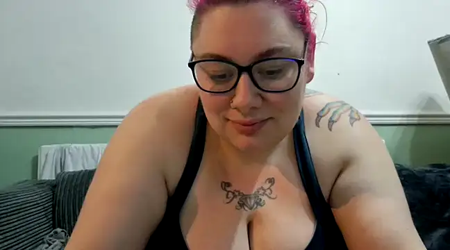 Bustycurves online show from December 8, 2024, 9:41 pm