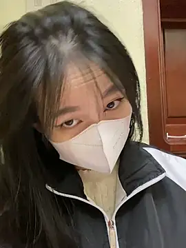 minmin2kk5 online show from March 18, 2025, 2:26 pm