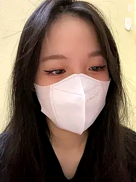 minmin2kk5 online show from September 10, 2025, 3:34 pm