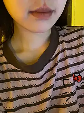 minmin2kk5 online show from March 22, 2026, 3:15 pm